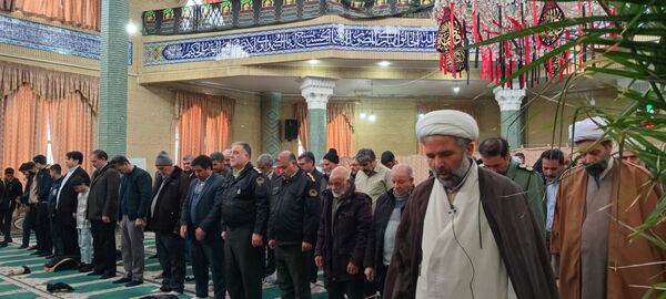 آخرین جمعه پاییز؛ هم‌نوایی دل‌ها در میعادگاه نماز جمعه