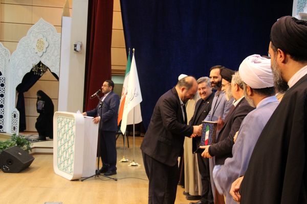 آیین افتتاحیه نمایشگاه قرآن و عترت آذربایجان شرقی 