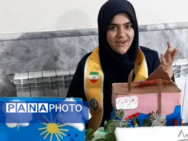 نمایشگاه دست سازه های دانش آموزان دبیرستان بهار آزادی