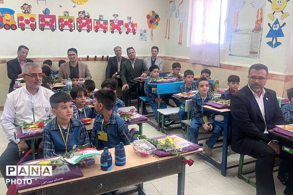 جشن شکوفه‌ها در ملارد؛ آغاز یک مسیر شیرین برای دانش‌آموزان کلاس اولی