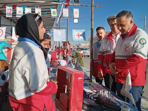 برپایی ایستگاه های خدمات نوروزی هلال احمر در ملارد 