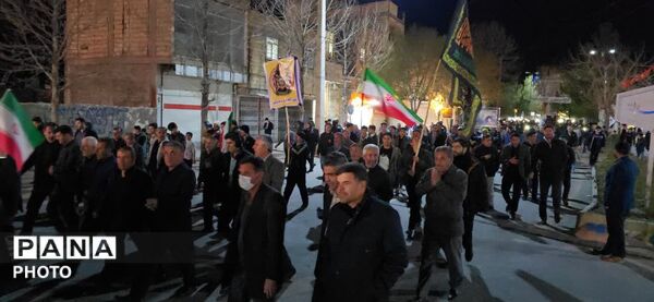 فلاردی‌ها یک صدا برای بیعت با رهبر جدید امت به خیابان‌ها آمدند