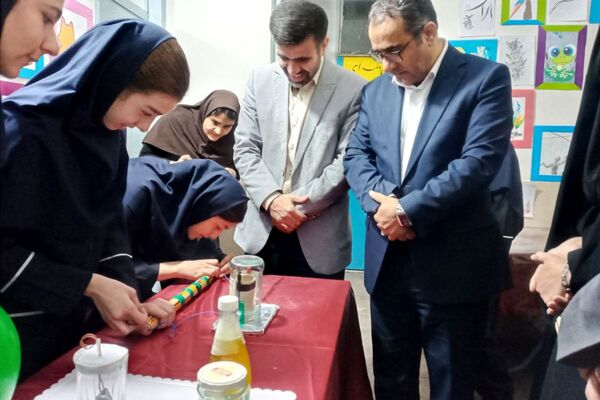  مراسم نواخته شدن زنگ پژوهش در فرزانگان قدس