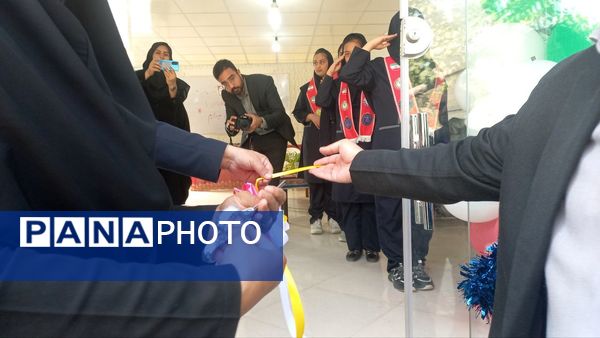 افتتاح واحد تجاری در دبیرستان فرهنگیان 