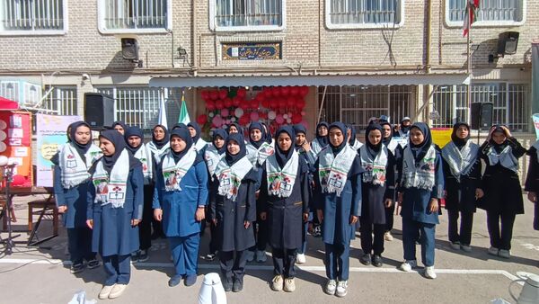 افتتاحیه طرح آهن یاری در دبیرستان کوثر فرهنگیان