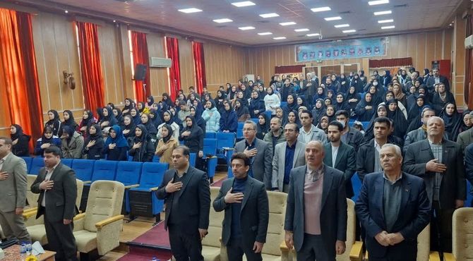 آیین اختتامیه طرح‌های آموزشی معاونت آموزش متوسطه در قرچک