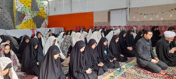 برگزاری تریبون آزاد در آموزشگاه مرحوم پاکدل خلیل آباد