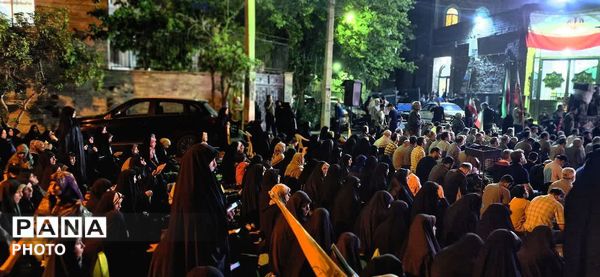 مراسم پر اقتدار انقلابی به همراه نماز استغاثه