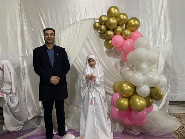 جشن تکلیف دانش آموزان دختر در حرم حضرت زینب (س)