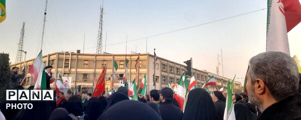 مردم تهران؛ پای کار انقلاب