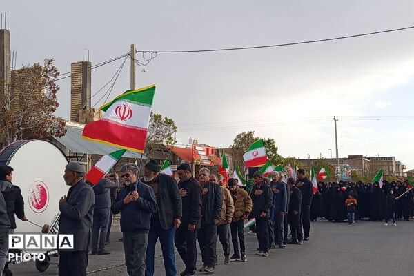در فراق رهبر شهید
