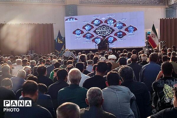 طنین یاد و نام شهدای مقاومت در مصلای شهرستان قدس