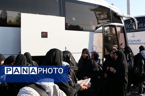 آغاز سفر معنوی دانش‌آموزان ملارد به مناطق عملیاتی جنوب کشور