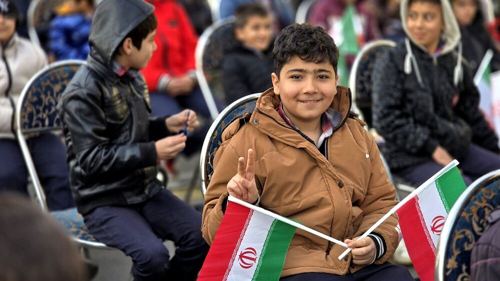 آیین نواختن زنگ انقلاب در شهرستان نظرآباد