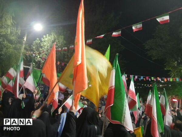 خیابان‌های البرز در اجتماعات شبانه جلوه‌گاه وحدت امت اسلامی 