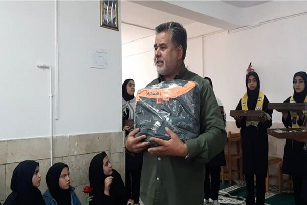 گرامیداشت هفته نیروی انتظامی در دبیرستان شهید مجید دهنوی