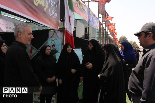 بازدید مشاور استاندار البرز از بخش‌های خدمت‌رسانی به زائران رهبر شهید
