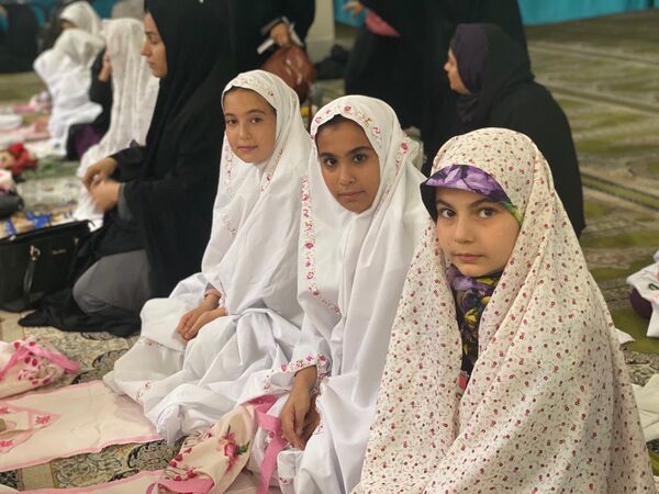 حضور جمعی از فرهنگیان مانه و سملقان در نماز عبادی سیاسی جمعه