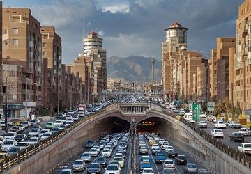ترافیک سنگین در برخی معابر و بزرگراه‌های تهران
