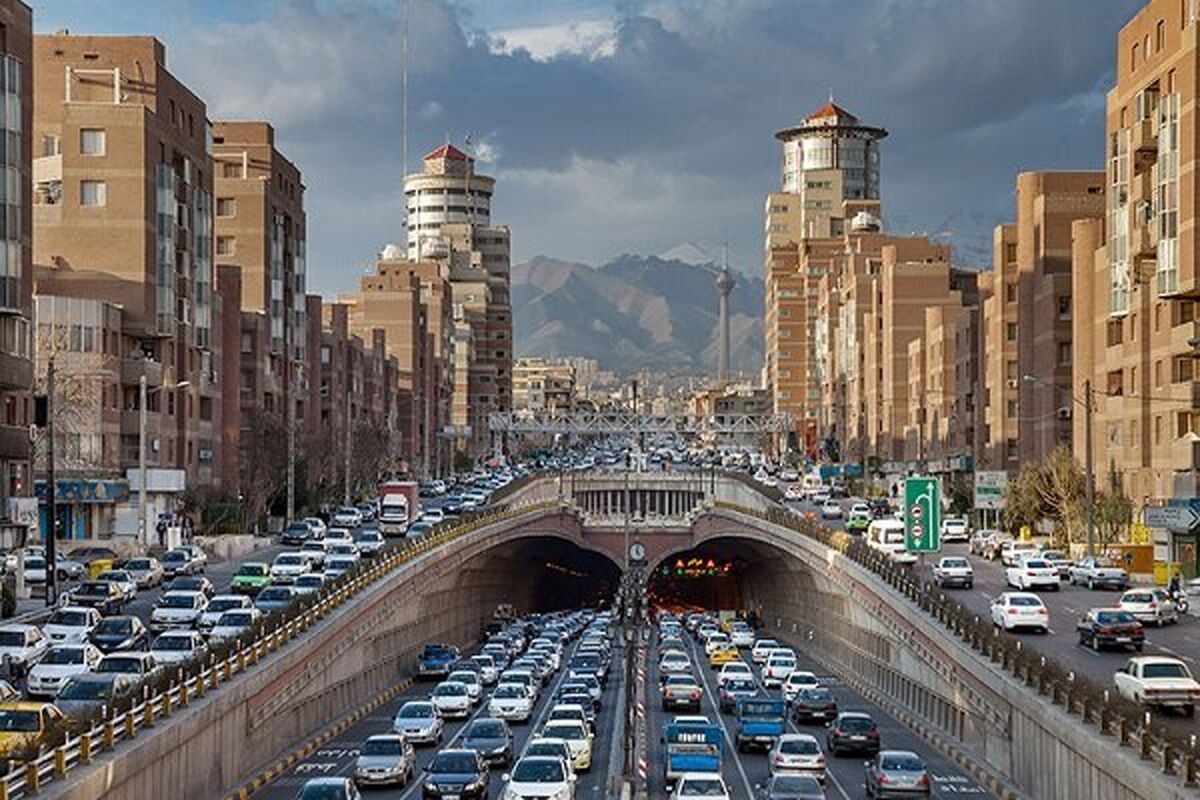 ترافیک سنگین در برخی معابر و بزرگراه‌های تهران