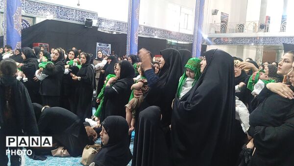 همایش بزرگ شیرخواران حسینی در قروه