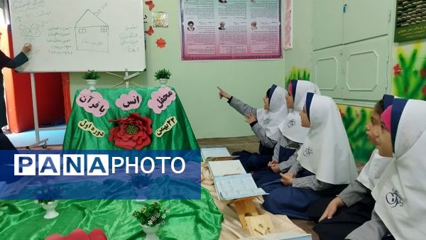 محفل انس با قرآن به‌مناسبت هفته بسیج دانش‌آموزی