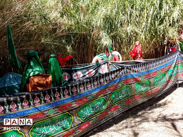 برپایی نمایشگاه «غنچه‌های خونین» در باقرآباد قم