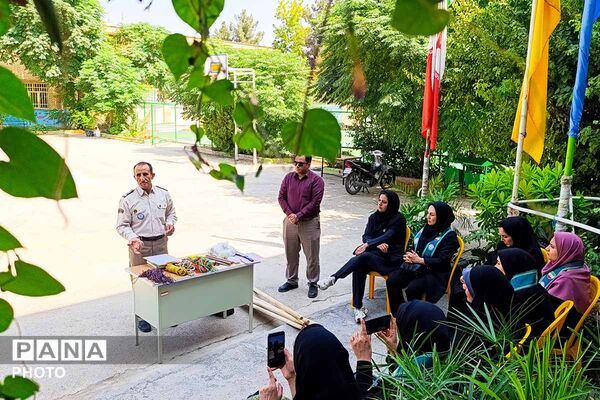 روز دوم دوره آموزشی مربیان پیشتازان بجنورد؛ آموزش مهارت‌های خلاقانه و تشکیلاتی_2