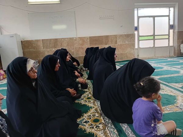 جلسه هم اندیشی انجمن اولیا در دبیرستان شهید غلام‌زاده خلیل آباد