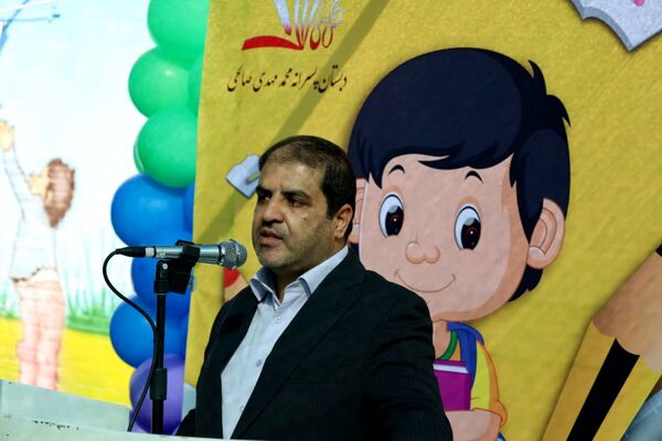 نواخته شدن زنگ شکوفه‌ها در دبستان محمد مهدی صالحی یزد