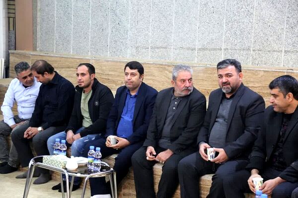 مراسم گلریزان و جمع آوری کمک‌های مردمی در زورخانه پهلوانی سیدالکریم (ع)