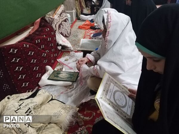 قرائت سوره فتح و اقامه نماز جماعت در مسجد جامع شهربار نیشابور 