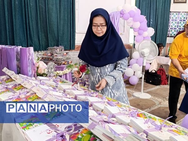 رنگین‌کمان شادی و علم در جشن شکوفه‌های کلاس اولی یزدانی