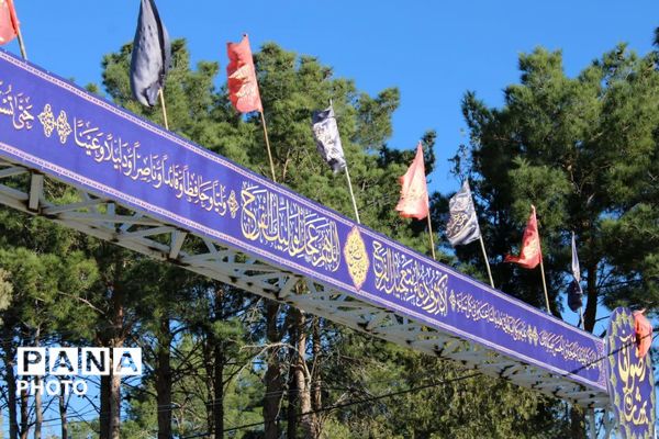 برنامه جزء خوانی قرآن کریم در گلزار شهدای شهرستان مروست