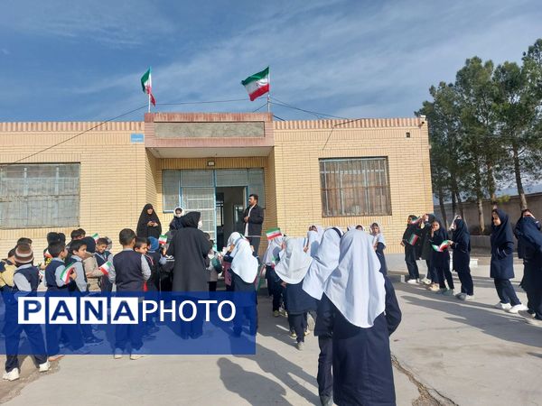 جشن انقلاب در مدرسه صغری عبداللهیان  روستای کاریزک خلیل آباد