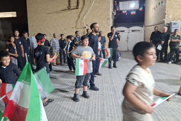 راه را باز نمایید...محرم آمد