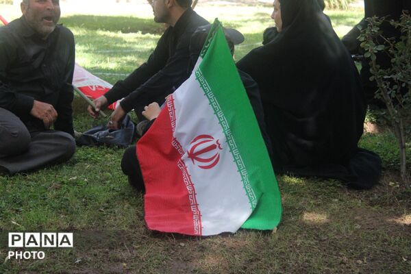 پیاده روی دلدادگان اربعین حسینی از امامزاده ابوتراب تا امامزاده محروق