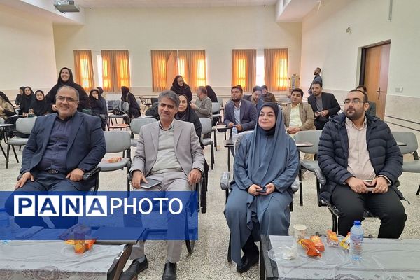 همایش فصلی مدیران مدارس فشافویه با تأکید بر قانون مداری، ارتقای کیفیت آموزشی و سلامت دانش آموزان 