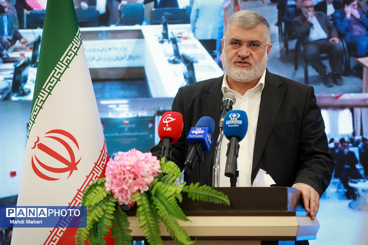 ‌هوشمندسازی 2600 کلاس درس با تجهیزات نوین در تهران/ آغاز احداث ۲۵۰ مدرسه/ ارتقای 7 پله‌ای استان تهران از نظر سرانه فضای آموزشی