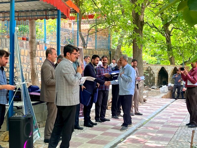مراسم تجلیل از همکاران فعال حوزه پرورشی شهرستان‌های مانه و سملقان در بوم گردی زو علیا