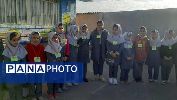 آیین افتتاحیه سفیران سلامت دبستان توحید کاشمر