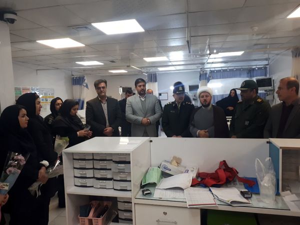 دیدار فرماندار آشخانه با پرستاران بیمارستان پورسینا