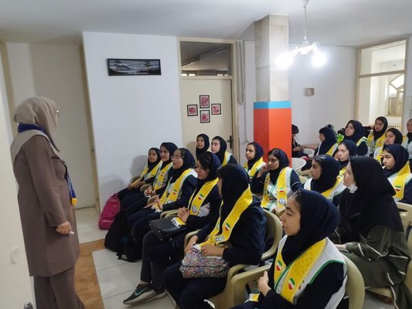 اردوی آموزشی مهارتی پیشتازان دختر آموزش و پرورش ناحیه ۳