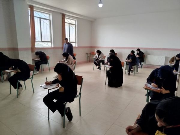 بازدید هیات کارشناسی اداره‌کل از حوزه‌های امتحانی خاتم 