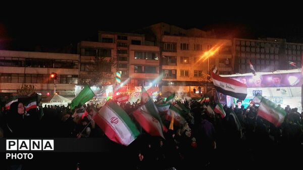 جلوه‌هایی از حماسه حضور در میدان انقلاب