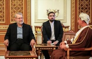 دیدار و گفت‌وگوی علی لاریجانی با سلطان عمان