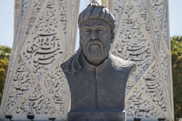 ایران همواره سرزمین شاعران، عارفان و بزرگان فرهنگ و ادب بوده است