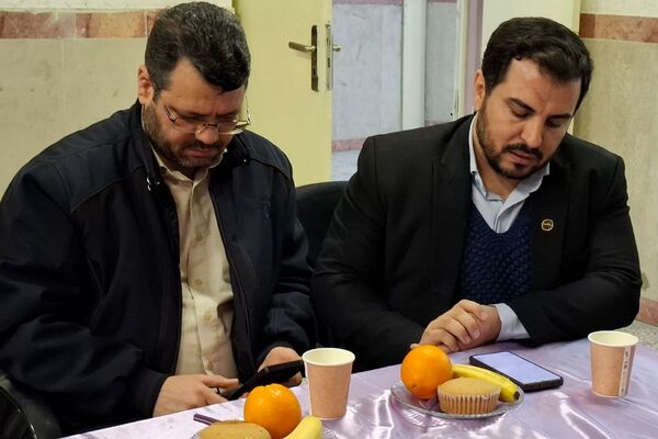 جلسه شورای دبیران در مدرسه جوادالائمه بهارستان ۲