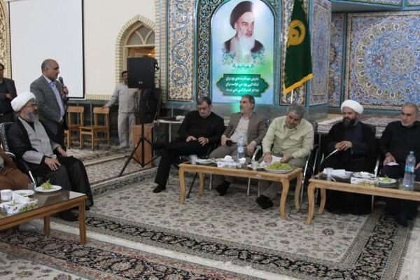 نشست اعضاء کمیسیون برنامه و بودجه مجلس شورای اسلامی در زیارتگاه شهید آیت الله مدرس(ره)