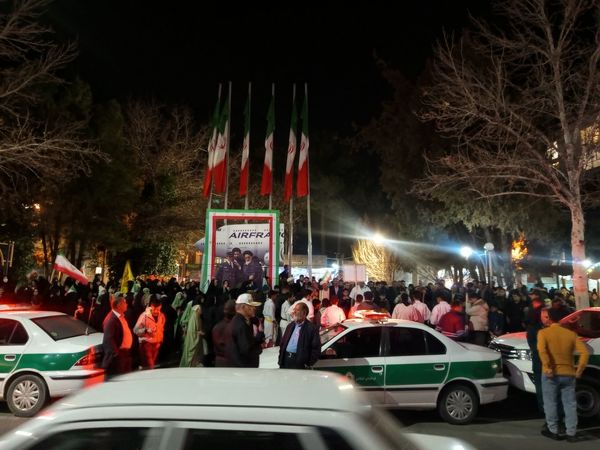 گلبانک الله اکبر در پارک‌کودک خیابان امام شهرستان کاشمر 